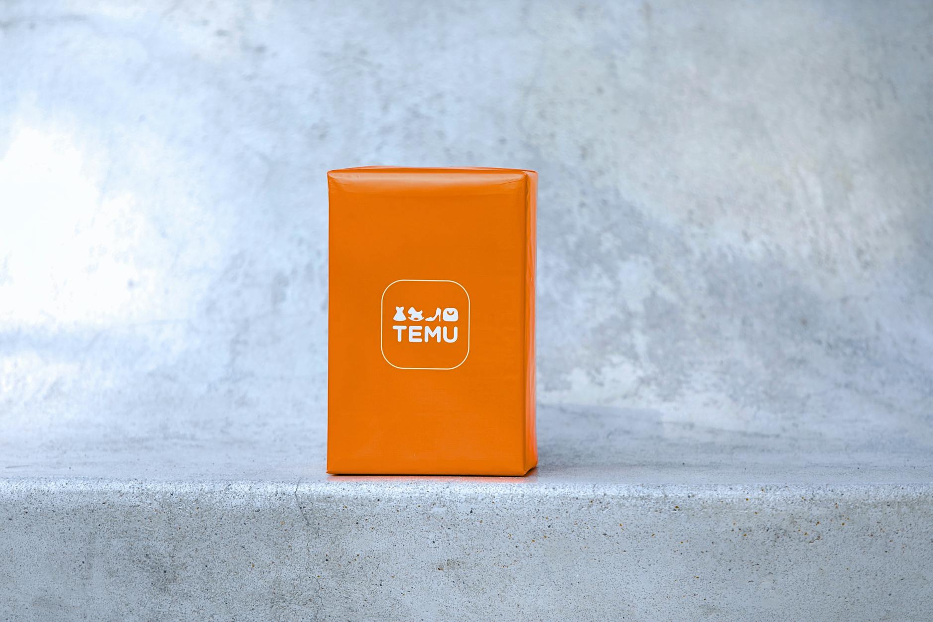 How to Outsource Your E-Commerce Store Tasks to Fiverr